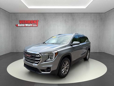 Used 2024 GMC Terrain SLT AWD/4WD image 4