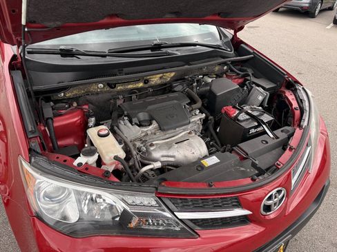Used 2015 Toyota RAV4 XLE w/ Outdoor Package AWD/4WD image 9