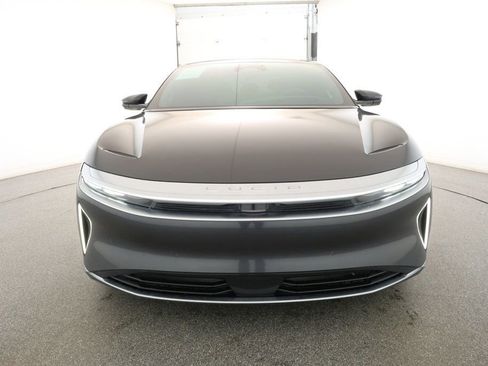 Used 2023 Lucid Air Touring image 2