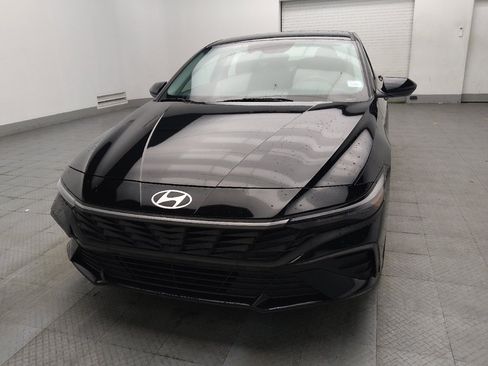 Used 2024 Hyundai Elantra SEL FWD image 15