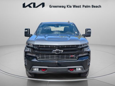Used 2020 Chevrolet Silverado 1500 LT Trail Boss image 2