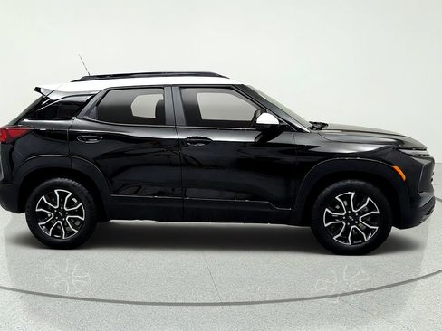 Used 2025 Chevrolet TrailBlazer ACTIV w/ Driver Confidence Package FWD image 6