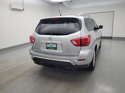 Used 2018 Nissan Pathfinder SL w/ SL Premium Package AWD/4WD image 7