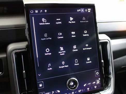 Used 2025 GMC Yukon Denali w/ Advanced Technology Package image 20