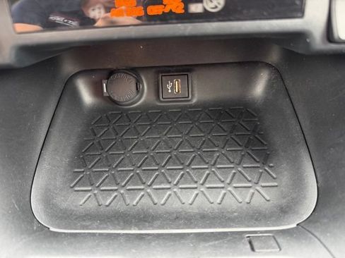 Used 2023 Toyota RAV4 LE AWD/4WD image 21