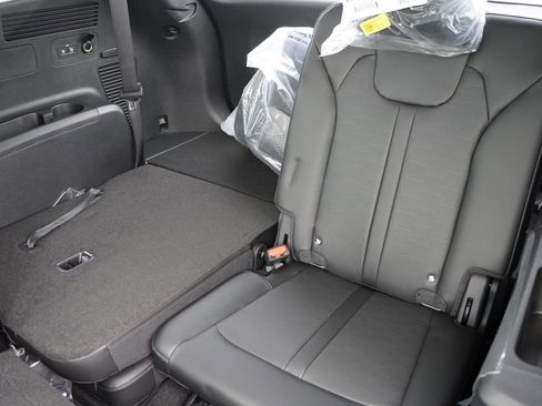 New 2026 Kia Sorento S image 12