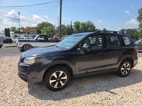Used 2018 Subaru Forester 2.5i w/ Alloy Wheel Package AWD/4WD image 2