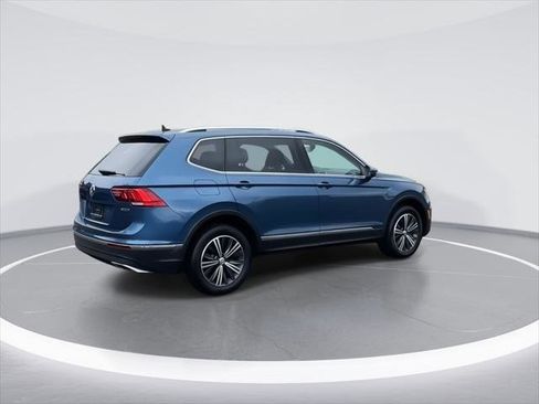 Used 2019 Volkswagen Tiguan SEL AWD/4WD image 8