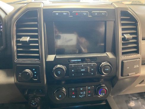 Used 2020 Ford F350 XLT w/ XLT Premium Package image 26