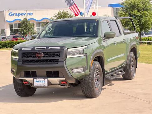 Used 2025 Nissan Frontier PRO-4X w/ Pro Premium Package AWD/4WD image 2