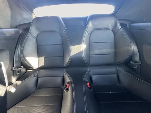 Used 2019 Ford Mustang GT Premium image 13