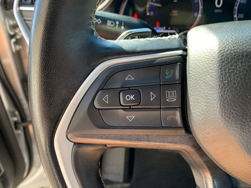 Used 2022 Jeep Grand Cherokee L Limited image 21