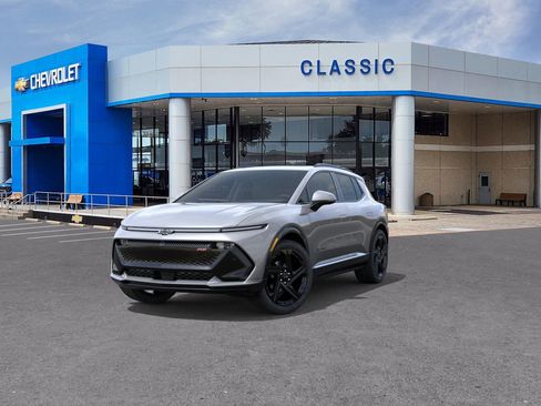 New 2025 Chevrolet Equinox EV RS image 8