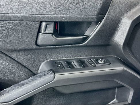 Used 2024 Toyota Tacoma SR RWD image 18