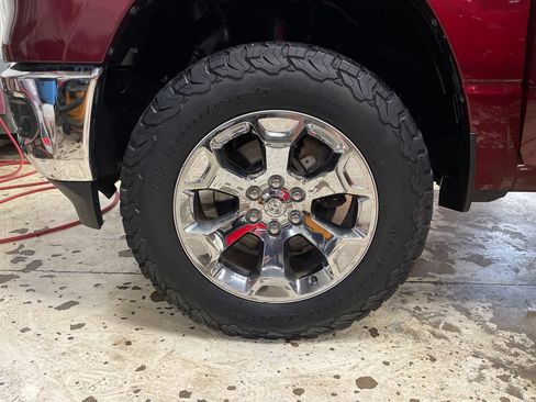 Used 2019 RAM 1500 Big Horn AWD/4WD image 11