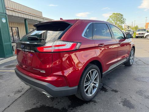 Used 2019 Ford Edge Titanium FWD image 3