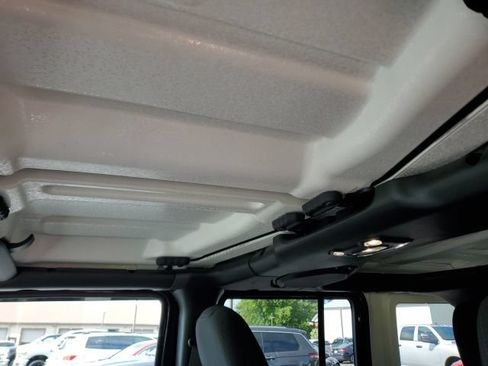 Used 2022 Jeep Wrangler Unlimited Sport AWD/4WD image 15