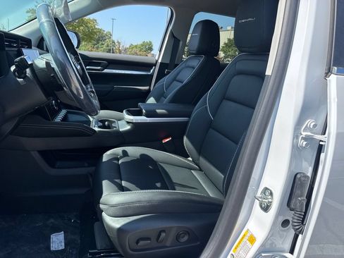 New 2027 GMC Terrain Denali w/ LPO, Floor Liner Package AWD/4WD image 13