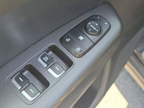 Used 2020 Kia Sportage LX FWD image 16