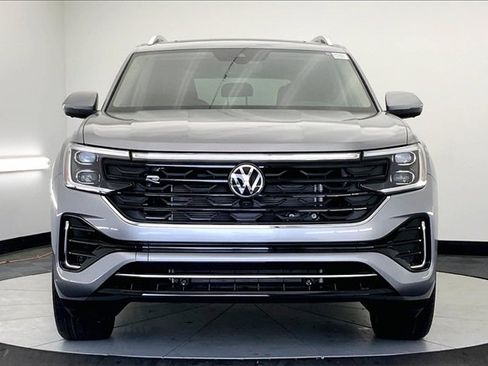 New 2025 Volkswagen Atlas SEL Premium R-Line image 3