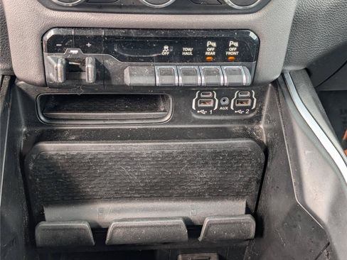 Used 2020 RAM 1500 Big Horn AWD/4WD image 26