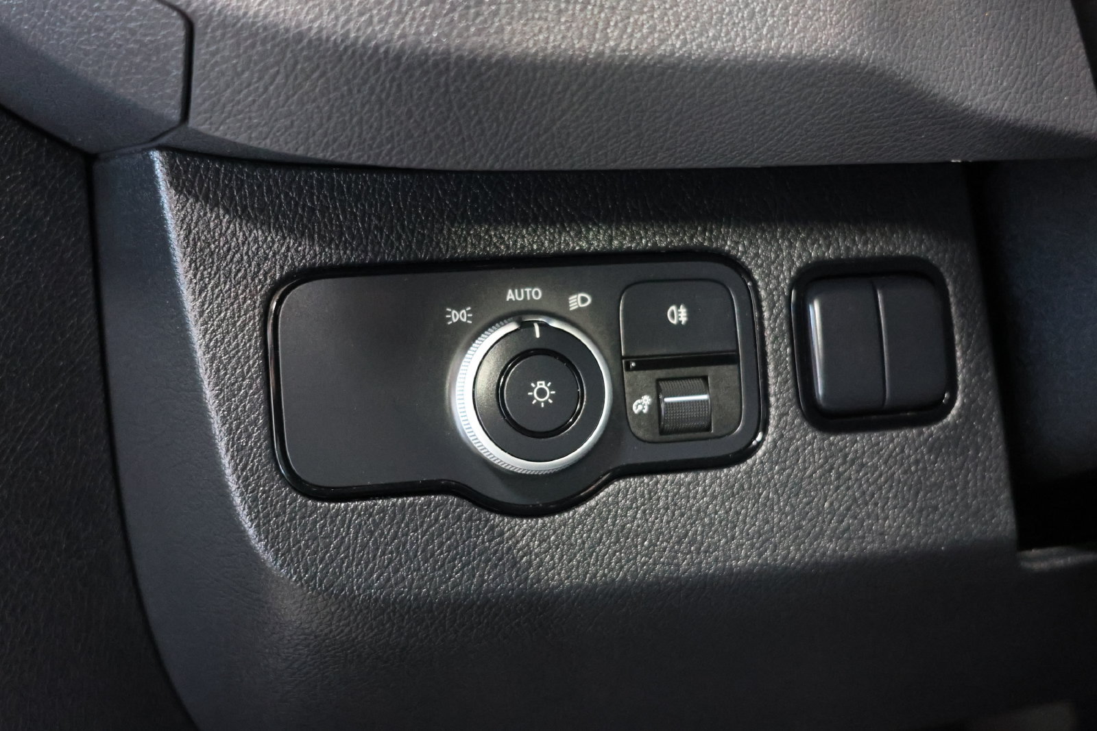 Used 2024 Mercedes-Benz Sprinter 2500 image 23
