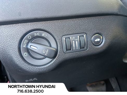 Used 2023 Dodge Charger SXT w/ Plus Group image 28