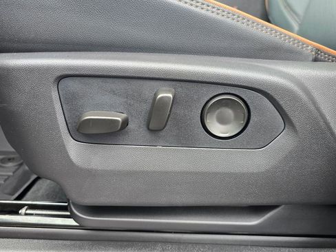 New 2026 GMC Yukon AT4 w/ AT4 Premium Plus Package image 17