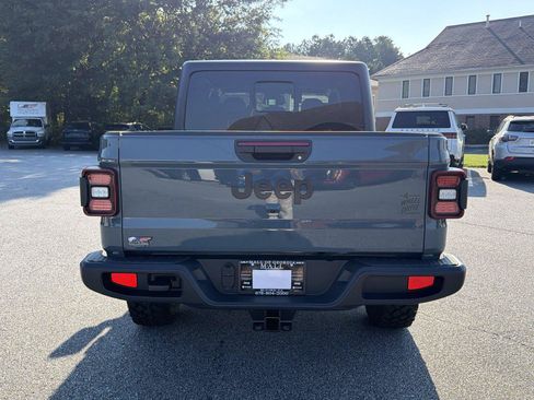 New 2026 Jeep Gladiator Sport AWD/4WD image 6