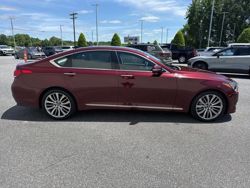 Used 2015 Hyundai Genesis 5.0 RWD image 8