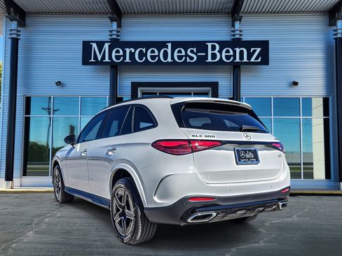 New 2026 Mercedes-Benz GLC 300 4MATIC image 4