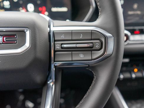 New 2026 GMC Canyon Elevation w/ Convenience Package image 15