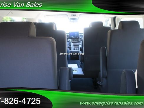 Used 2023 Ford Transit 350 XLT RWD image 13