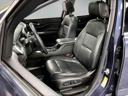 Used 2018 GMC Acadia SLT FWD image 21