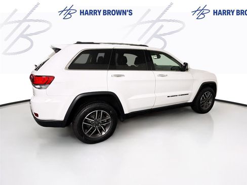 Used 2022 Jeep Grand Cherokee Limited image 32