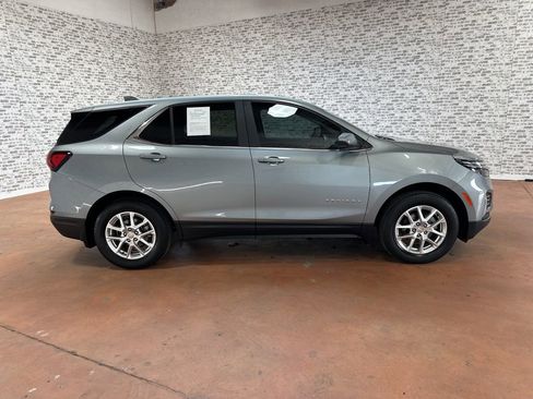 Used 2024 Chevrolet Equinox LT w/ LPO, Floor Liner Package image 8