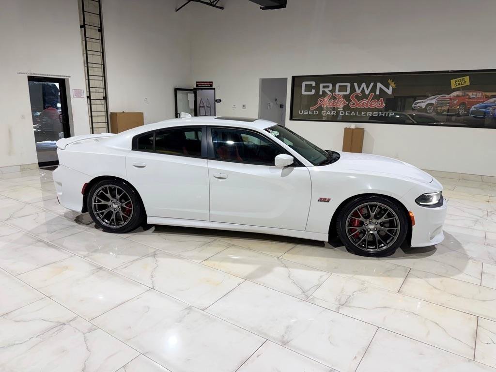Used 2016 Dodge Charger SRT w/ Harman/Kardon Audio Group RWD image 6