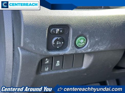 Used 2022 Honda Pilot TrailSport image 20