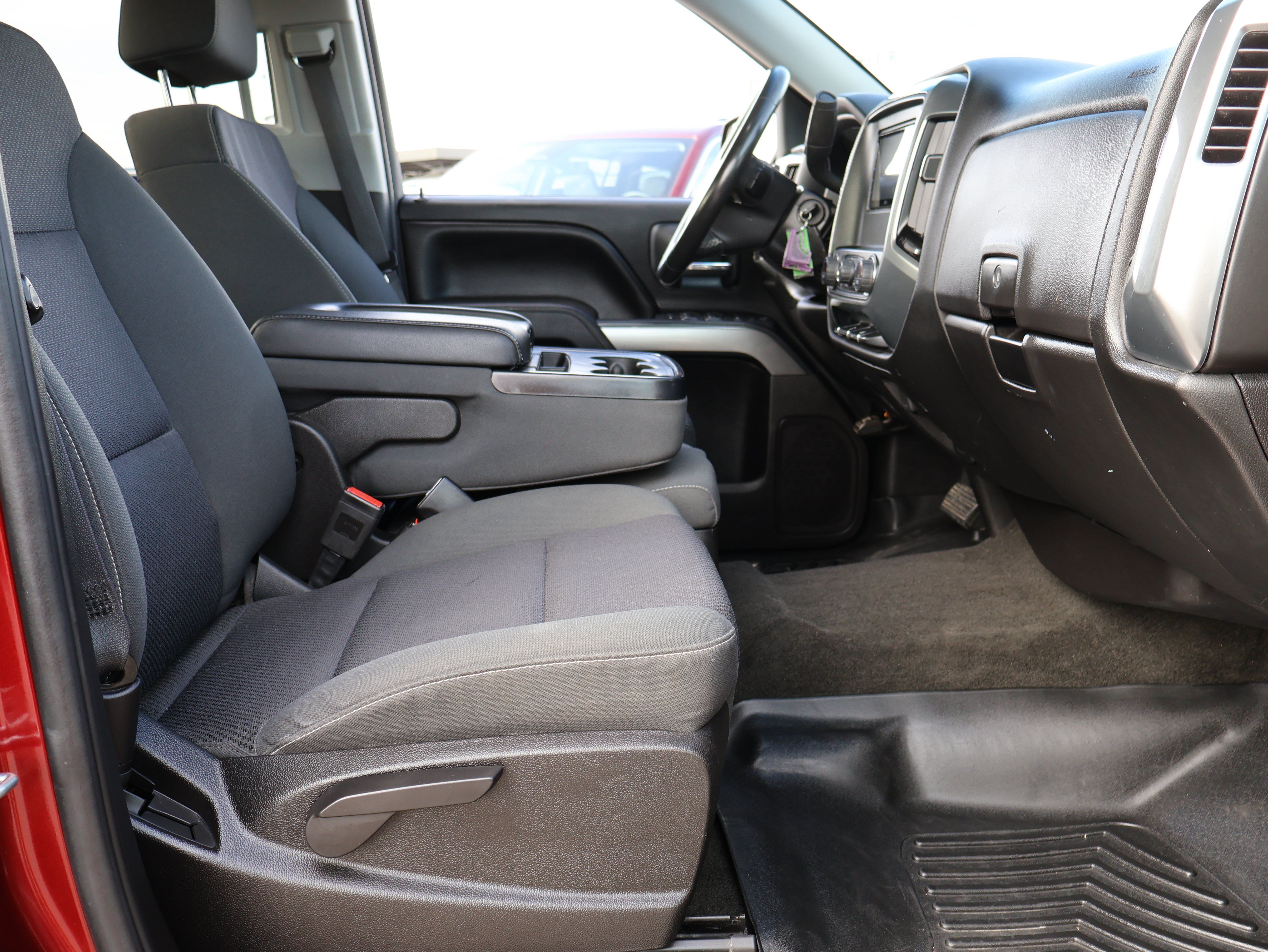Used 2016 Chevrolet Silverado 1500 LT w/ All Star Edition AWD/4WD image 8