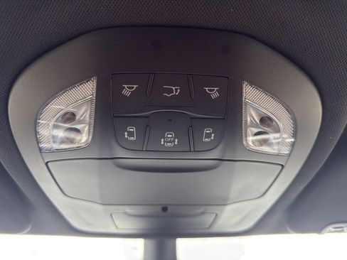 New 2026 Chrysler Pacifica Select FWD image 22
