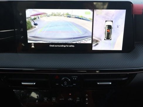 New 2025 Nissan Kicks SR image 30