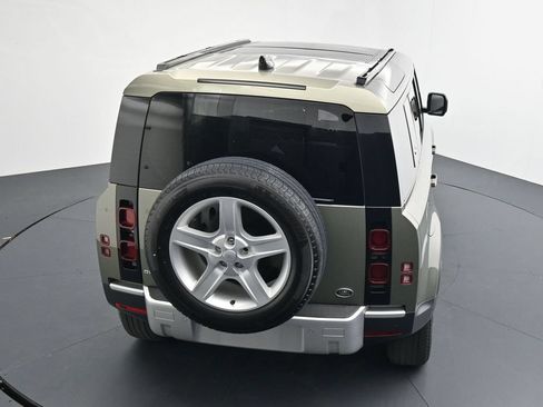 Used 2021 Land Rover Defender 110 SE AWD/4WD image 14