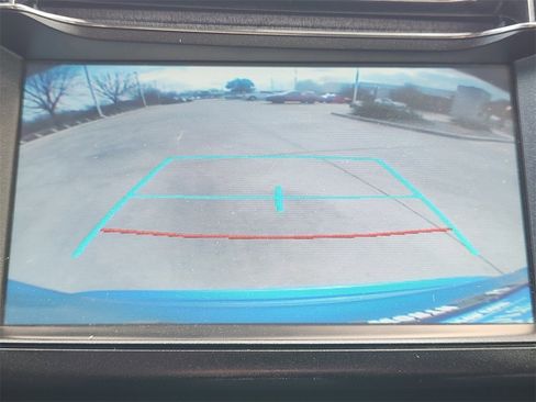 Used 2017 Toyota RAV4 LE image 17