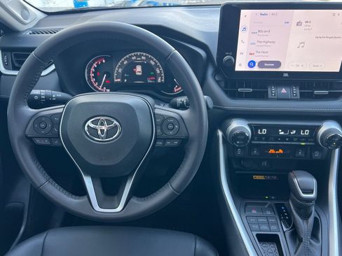Used 2025 Toyota RAV4 XLE Premium w/ Weather Package AWD/4WD image 11