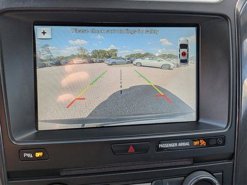 Used 2018 Ford Explorer XLT w/ Equipment Group 202A image 25