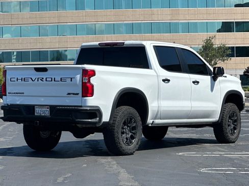 Used 2024 Chevrolet Silverado 1500 ZR2 w/ Technology Package AWD/4WD image 4