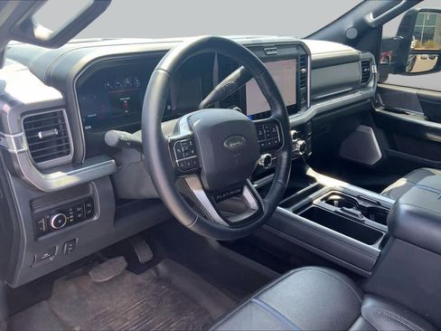 Used 2025 Ford F450 Platinum w/ FX4 Off-Road Package AWD/4WD image 17
