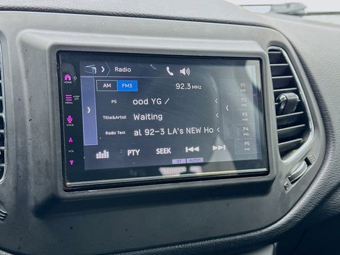 Used 2020 Jeep Compass Latitude w/ Popular Equipment Group image 11