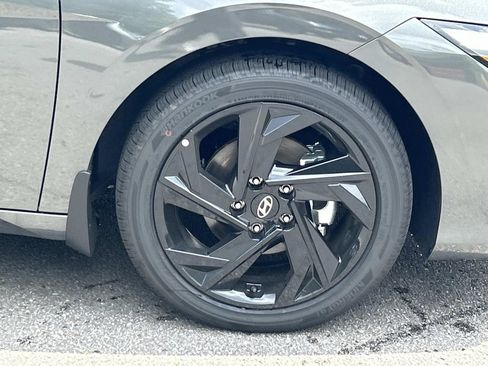New 2026 Hyundai Elantra SEL Sport Premium FWD image 9