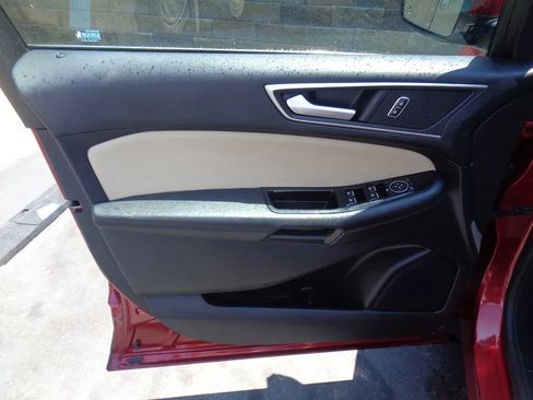Used 2015 Ford Edge SEL w/ Equipment Group 201A AWD/4WD image 13